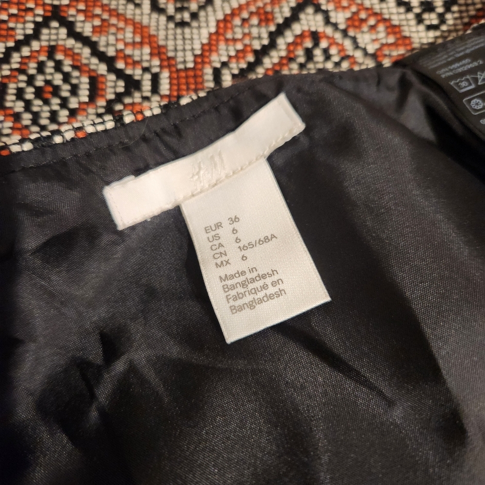 Geometric Patterned Skirt - Picture 5 of 6